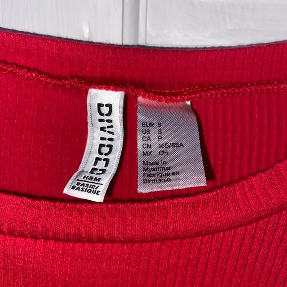 H&M crop top - Picture 4 of 4